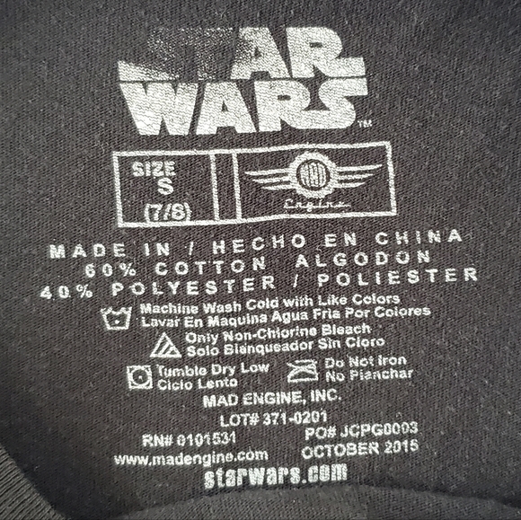 STAR WARS Girl's Small black Darth Vader line drawing short sleeve top - Picture 3 of 3